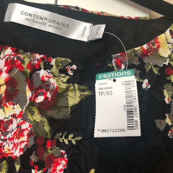 *NEW WITH TAGS* Simons Black Lace Top w/Embroidery - Picture 4 of 4